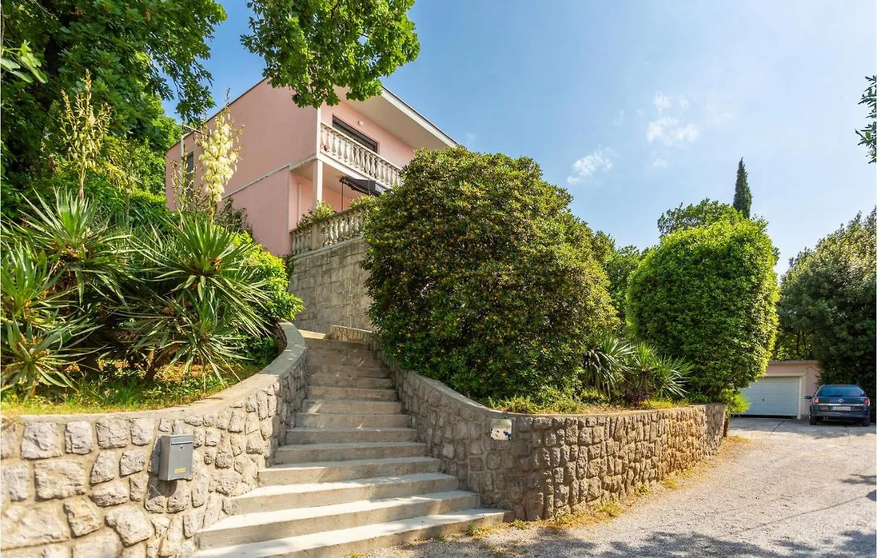 3 Bedroom Cozy Apartment In Opatija Croatia