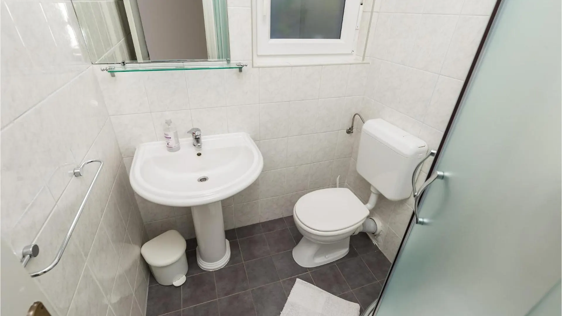 3 Bedroom Cozy Apartment In Opatija