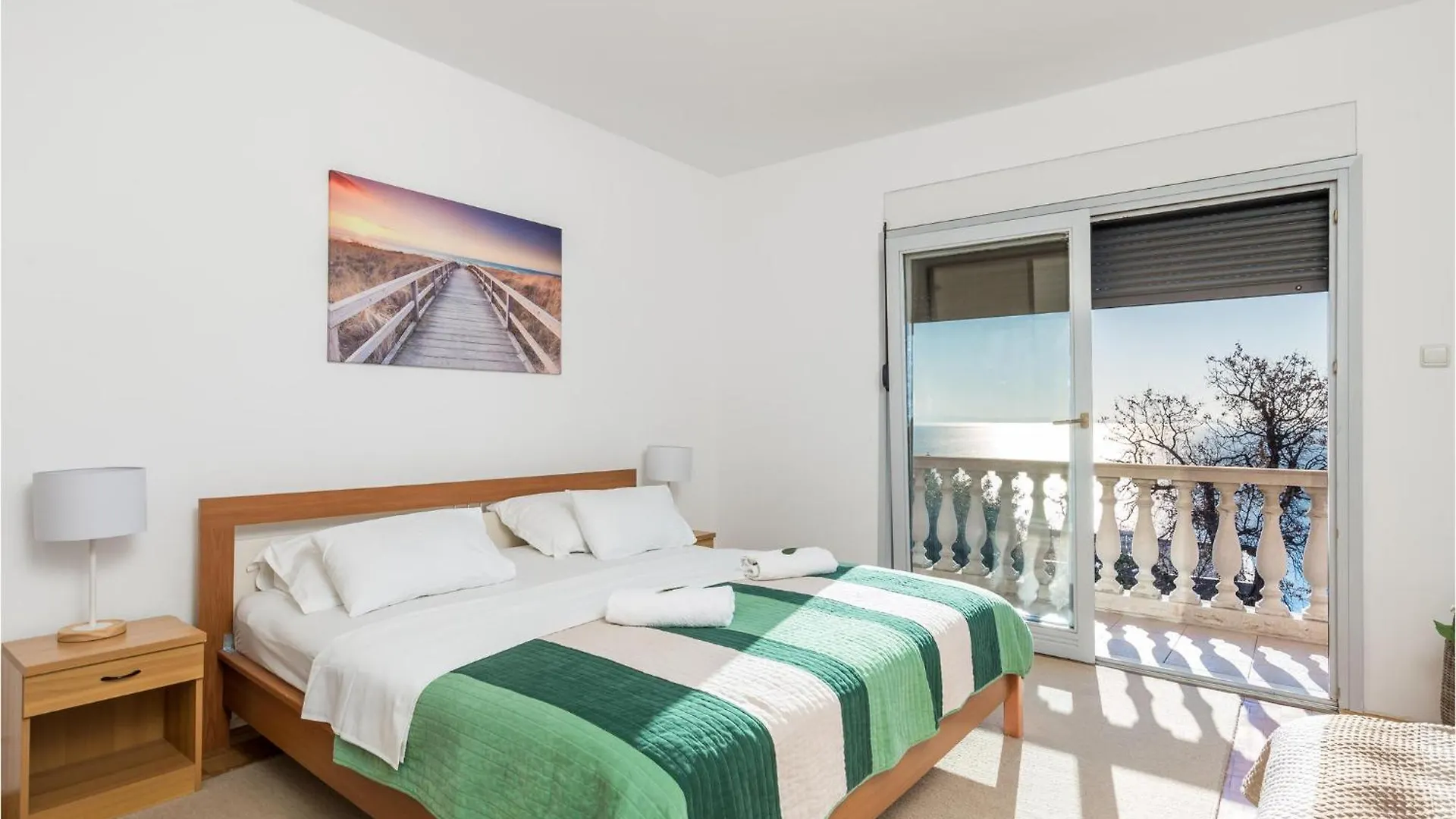 3 Bedroom Cozy Apartment In Opatija
