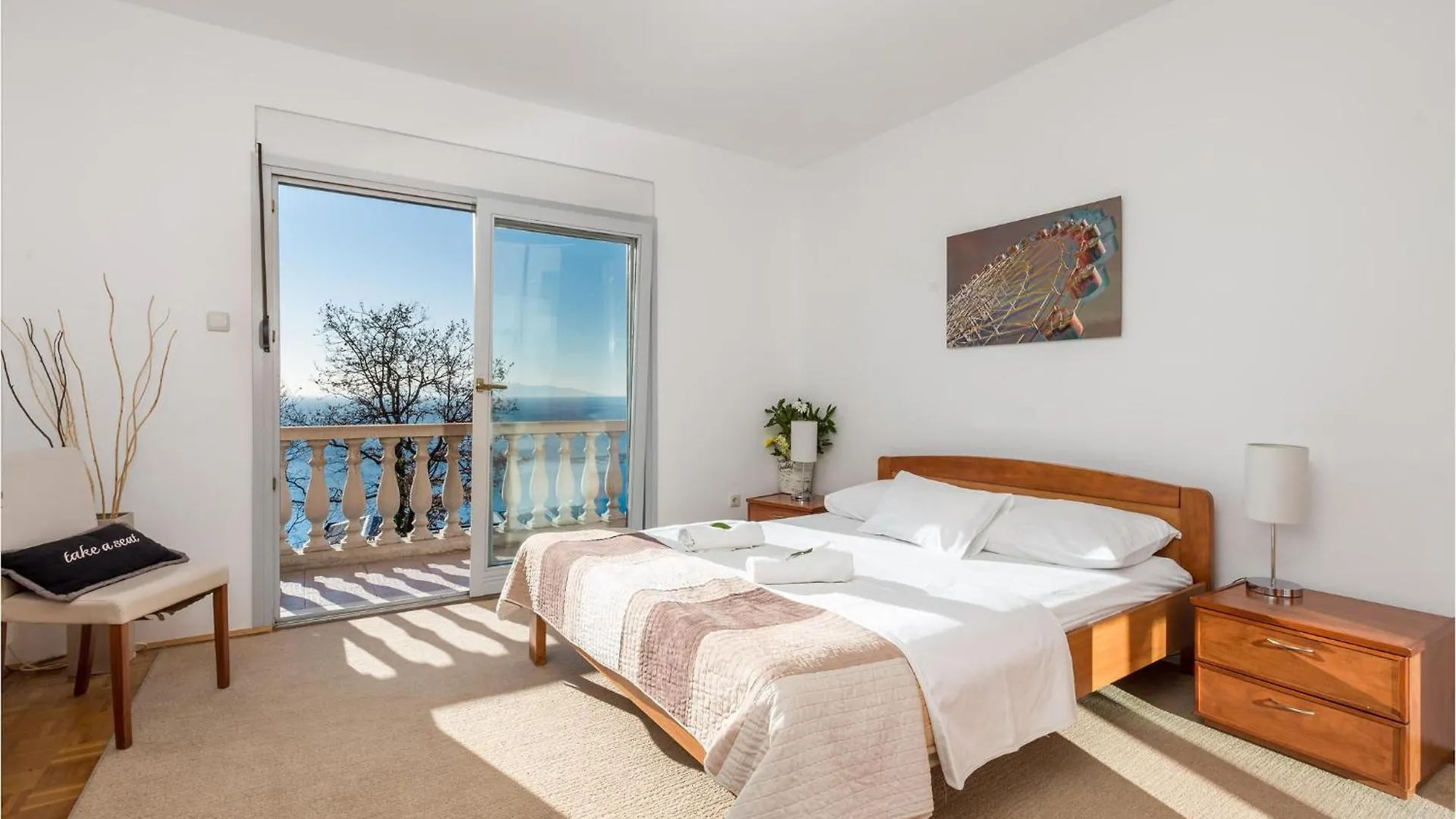 3 Bedroom Cozy Apartment In Opatija