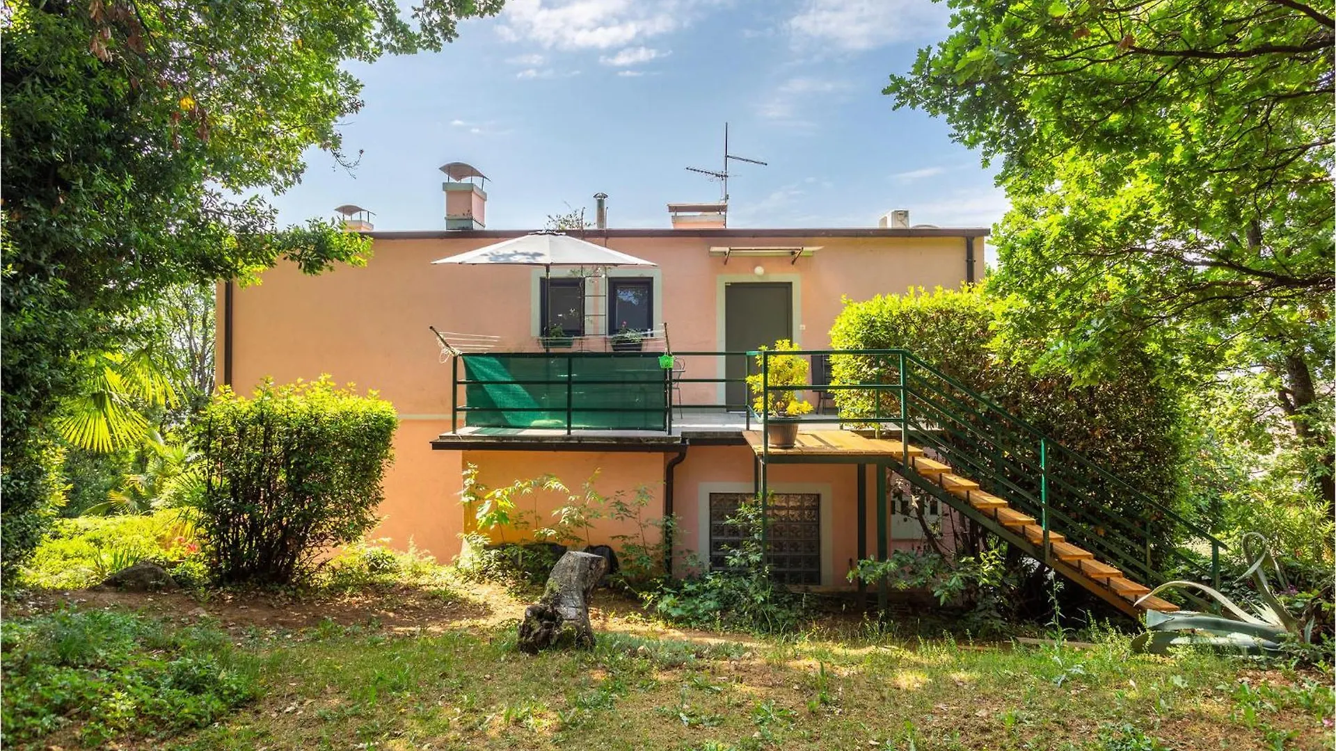 3 Bedroom Cozy Apartment In Opatija